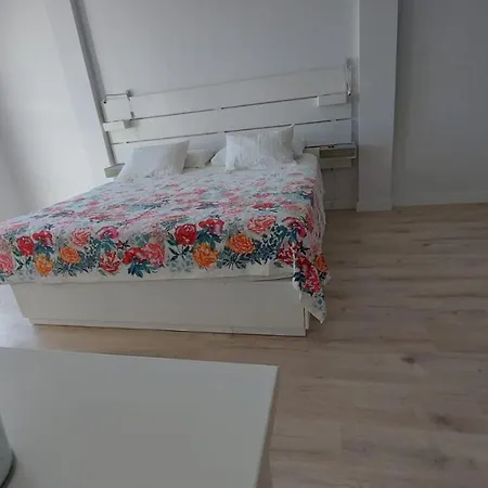 Acogedor Y Luminoso Piso Con Balcon Apartment *